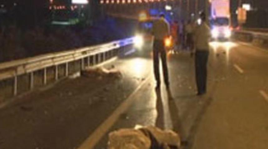 Mersin&rsquo;de trafik kazası : 2 &ouml;l&uuml;, 1 yaralı