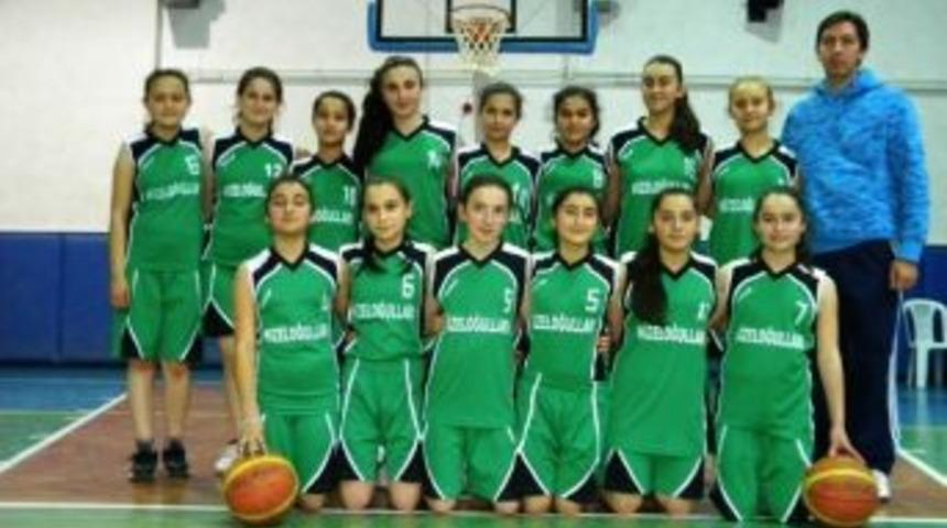 Basketbolcu Kızlar Spor Lisesini Kazandı