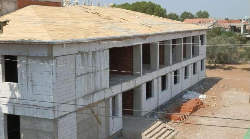 Sart Mahmut İlk&ouml;ğretim Okulu Ek Bina İnşaatı Devam Ediyor