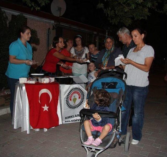 Kırklareli Belediyesi’nden Kadir Gecesi’nde Simit Ve Helva