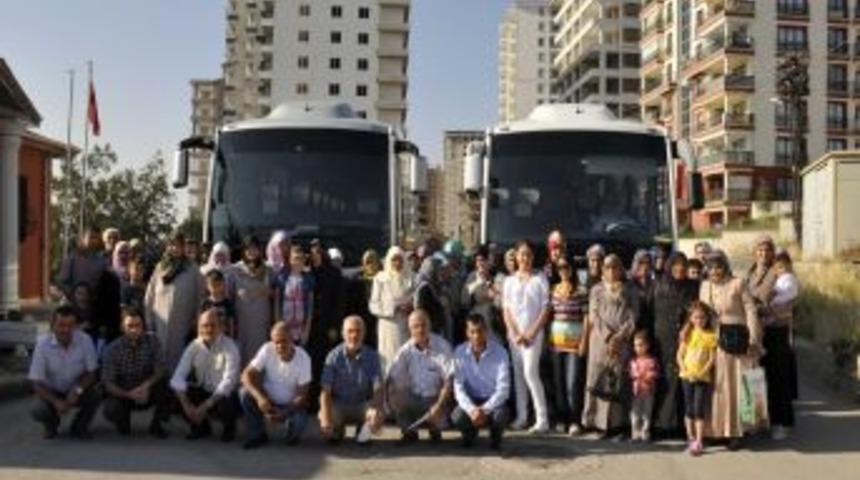 Belediye 60 Kişiyi Konya&rsquo;ya G&ouml;t&uuml;rd&uuml;