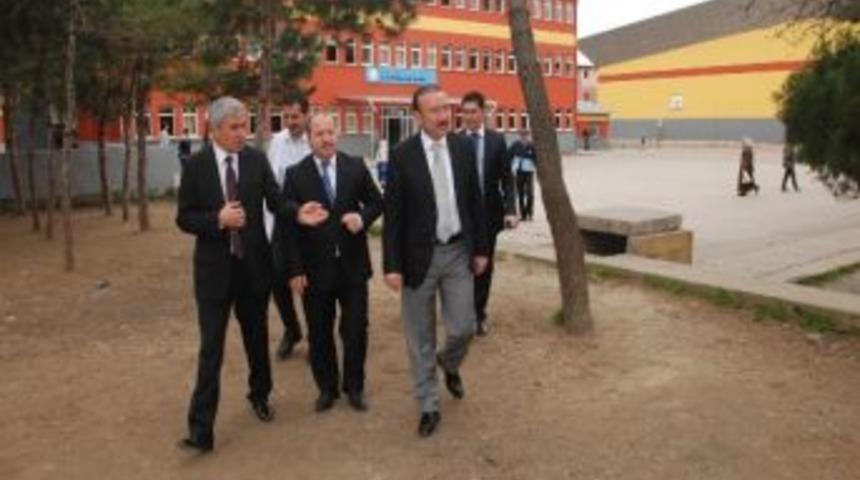 Belediyeden Bir Salon Da Pirelli Orta Okuluna