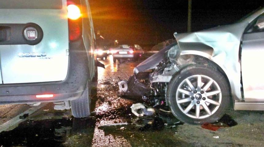 Sakarya'da Zincirleme Trafik Kazası: 7 Yaralı