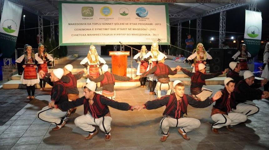 &Uuml;sk&uuml;pl&uuml; 615 &Ccedil;ocuk, S&uuml;nnet Edildi