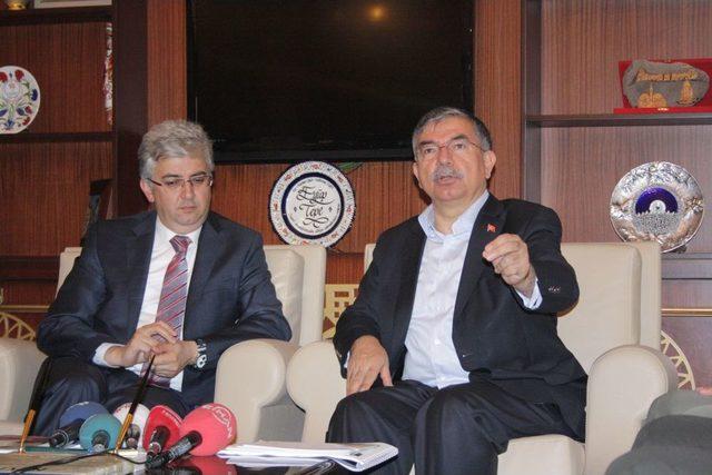 Bakan Yılmaz: Emekliliklerin Davayla Ilgisi Yok 1