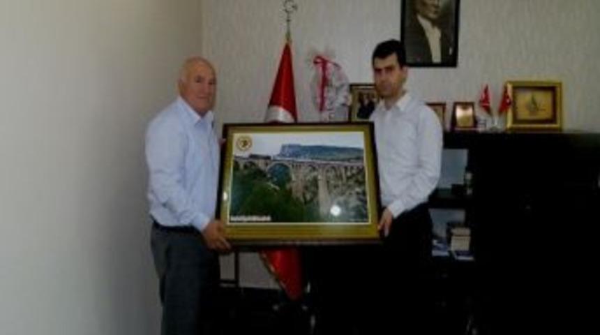 Kaymakam Sarı&rsquo;dan Veysel G&uuml;ng&ouml;r&rsquo;e Teşekk&uuml;r