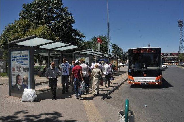 Bayramda tramvay ve belediye otobüsleri ücretsiz