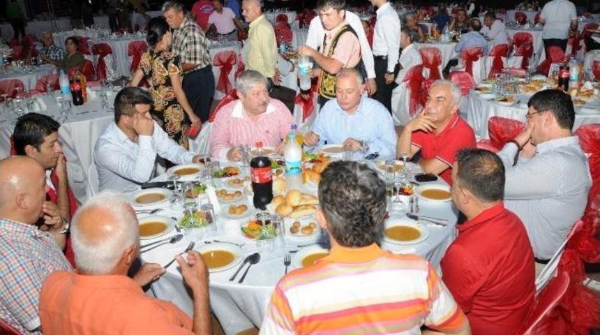 Başkan Akaydın Aesob &Uuml;yeleri İle Birlikte İftar Yaptı