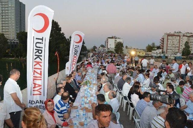Vali Coş, Taşköprü de İftara Katıldı 3