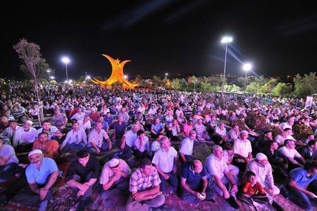 Darıca Kadir Gecesini Birlikte Kutladı