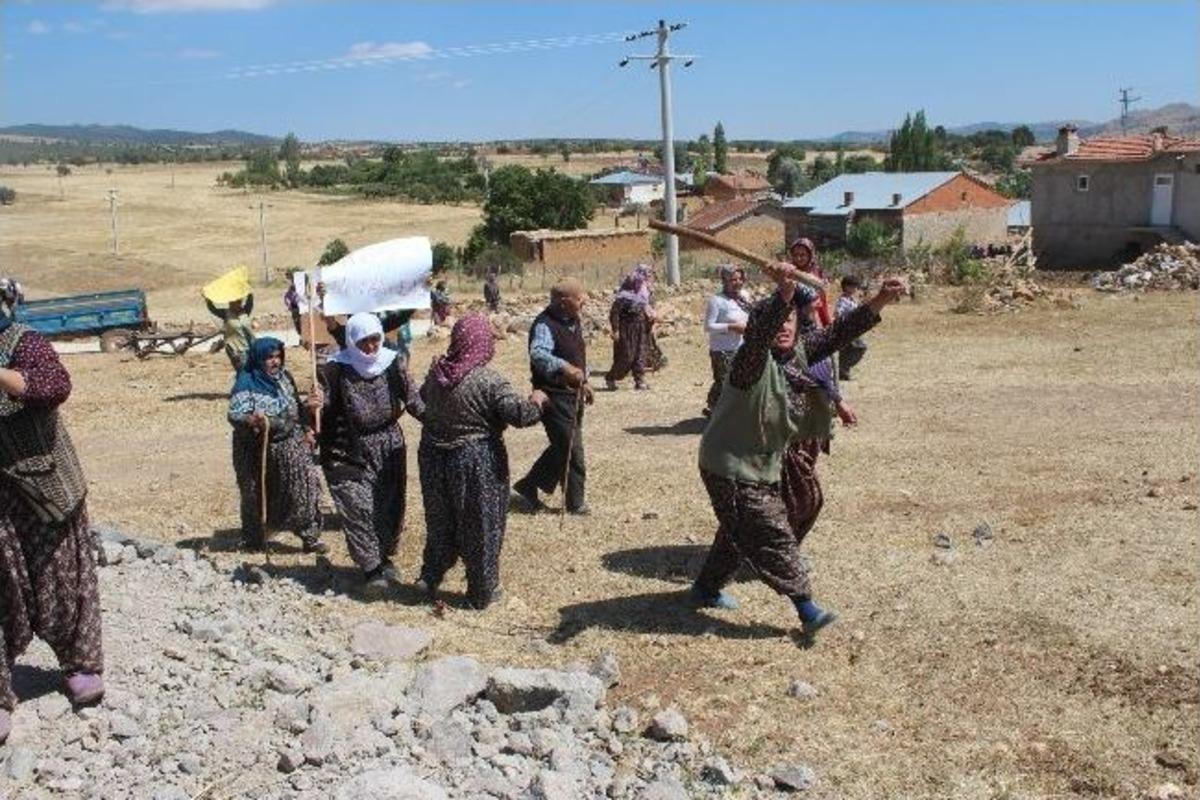 K&ouml;yl&uuml;lerden Taş Ocağı Tepkisi
