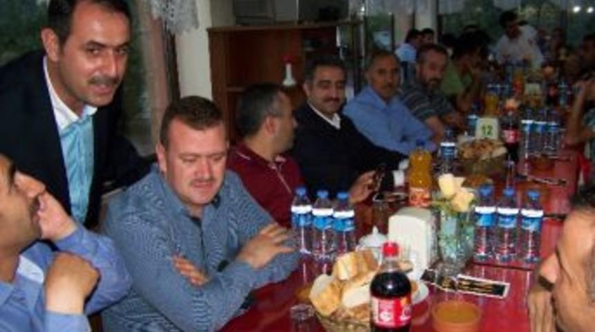 İşadamından Vatandaşlara İftar Yemeği