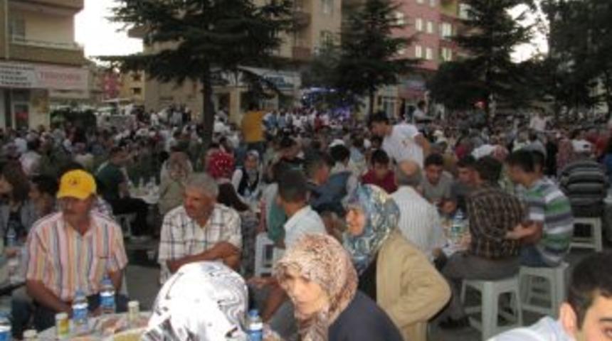 AK Parti, Seydişehir&rsquo;de Binlerce Kişiyi Iftarda Buluşturdu