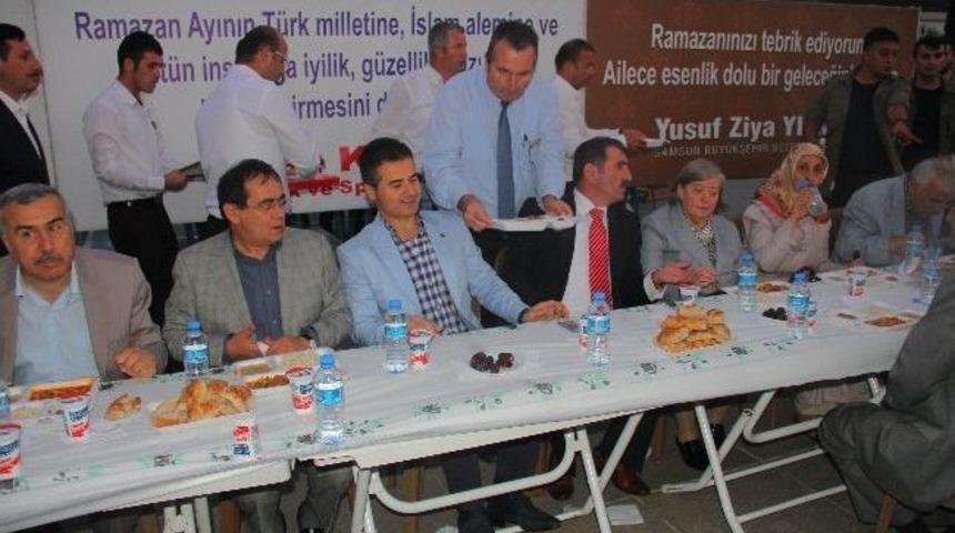 Bakan Kılı&ccedil;, Ak Parti'nin İftarına Katıldı