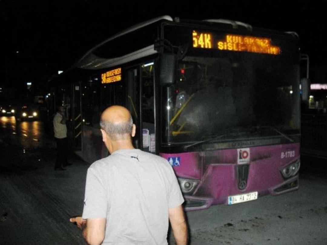 Halk otob&uuml;s&uuml;ne molotoflu saldırı