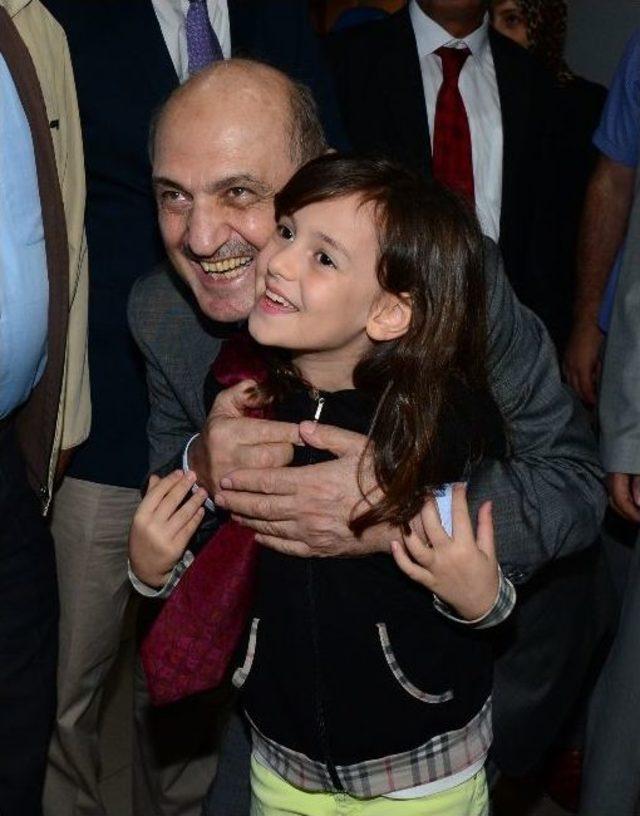 Bakan Erdoğan Bayraktar &Ccedil;akıroğlu Vakfı İftarına Katıldı 2