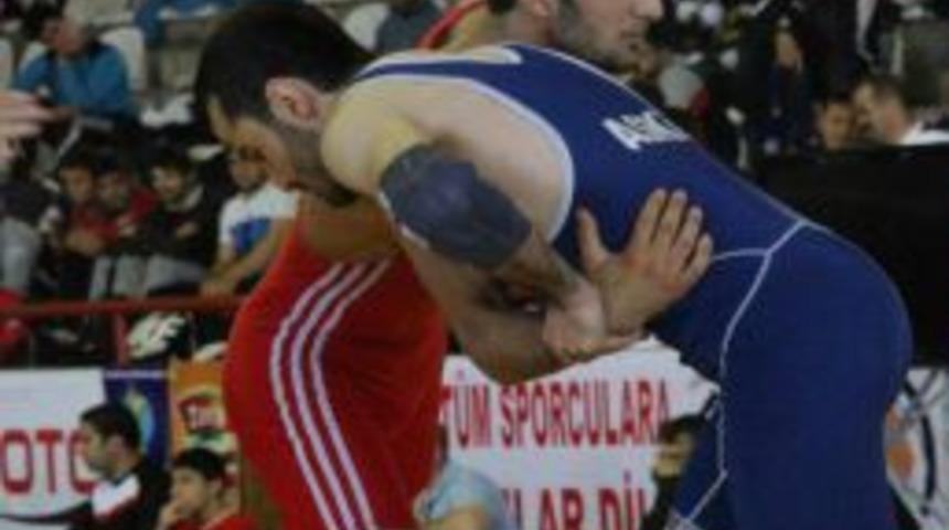 Gen&ccedil; Milli G&uuml;reş&ccedil;i Cihat Filiz Trafik Kazasında Vefat Etti