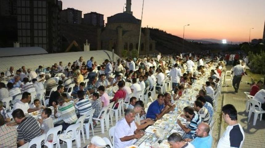 Başkan Zolan Vatandaşlarla İftarda Buluştu