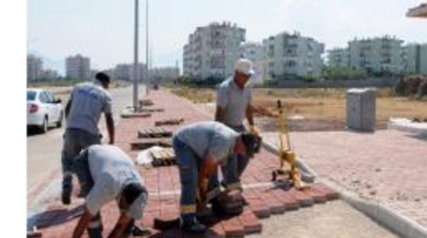 B&uuml;y&uuml;kşehir&rsquo;den Barış Man&ccedil;o Bulvarı&rsquo;na Kaldırım