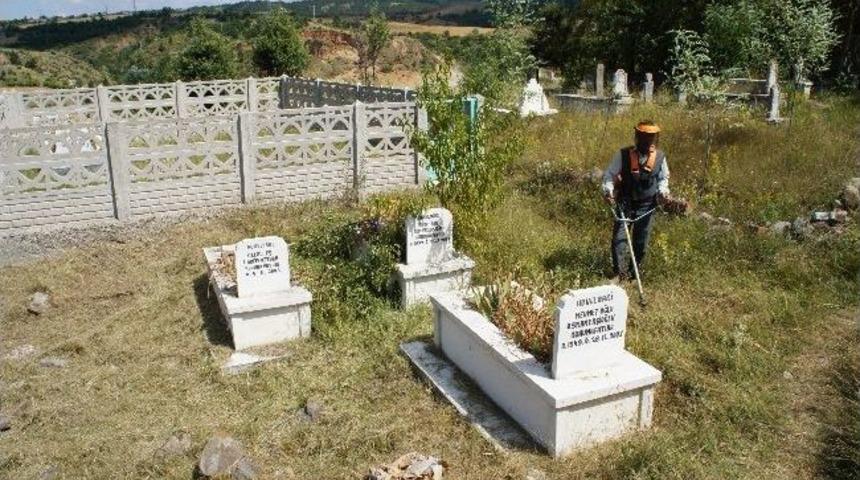 Mezarlıklara Bayram Bakımı