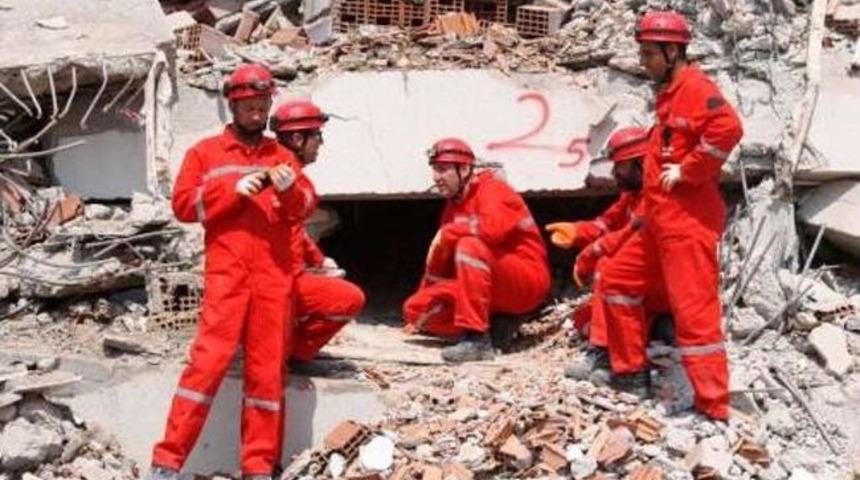 Adak, Deprem Tatbikatında Parmak Isırttı