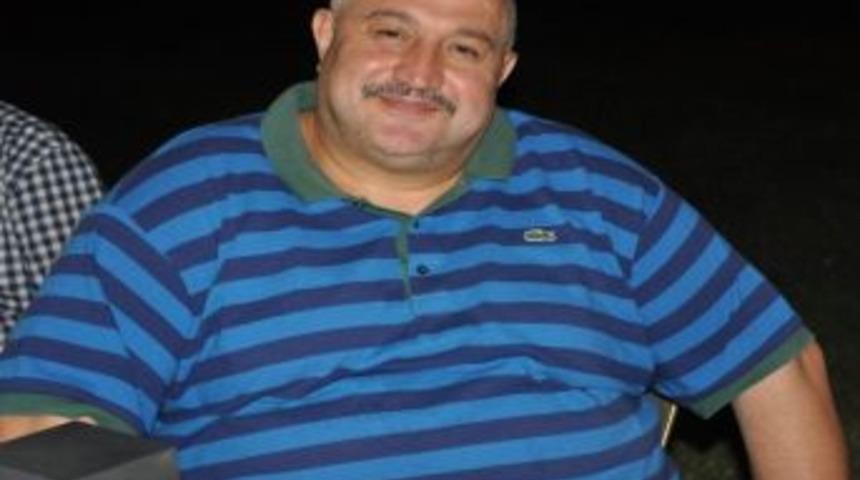 Hırsızlar Caminin Bağış Kasasını &Ccedil;aldı