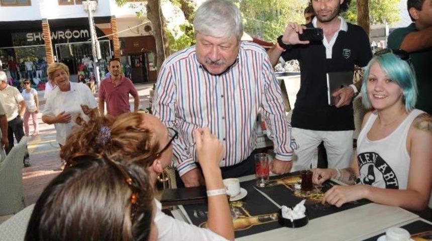 Başkan Akaydın Kemerlilerle İftarda Buluştu