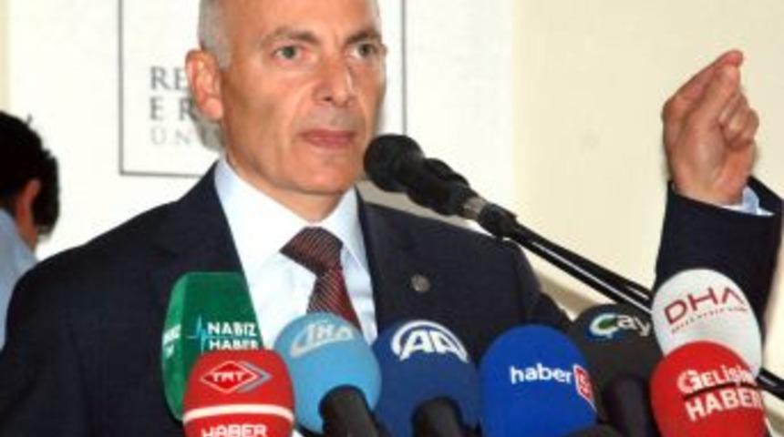 RTE&Uuml; Rekt&ouml;r&uuml; Prof. Dr. Yılmaz Istifa Etti