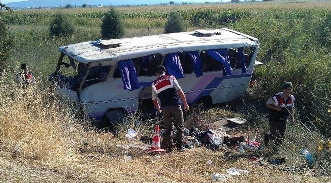 Torbalı&rsquo;da Kaza: 25 Yaralı