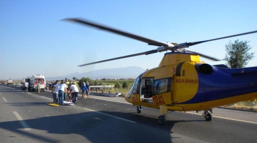 Kaza Yapan Iş&ccedil;iler Ambulans Helikopterle Hastaneye Yetiştirildi