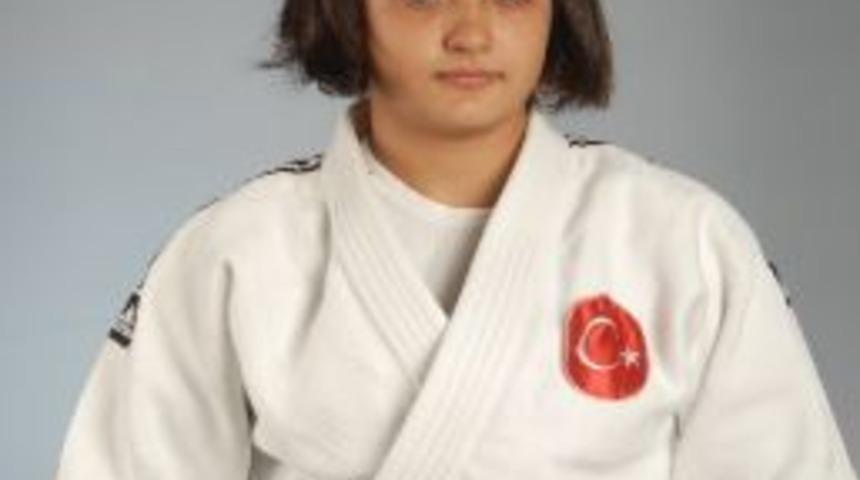 Salihlili Judocu T&uuml;rkiye&rsquo;yi Temsil Edecek