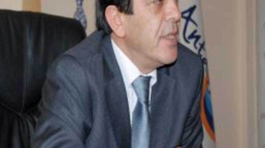 Antalya Durgunluk İ&ccedil;erisinde Enflasyon Yaşıyor