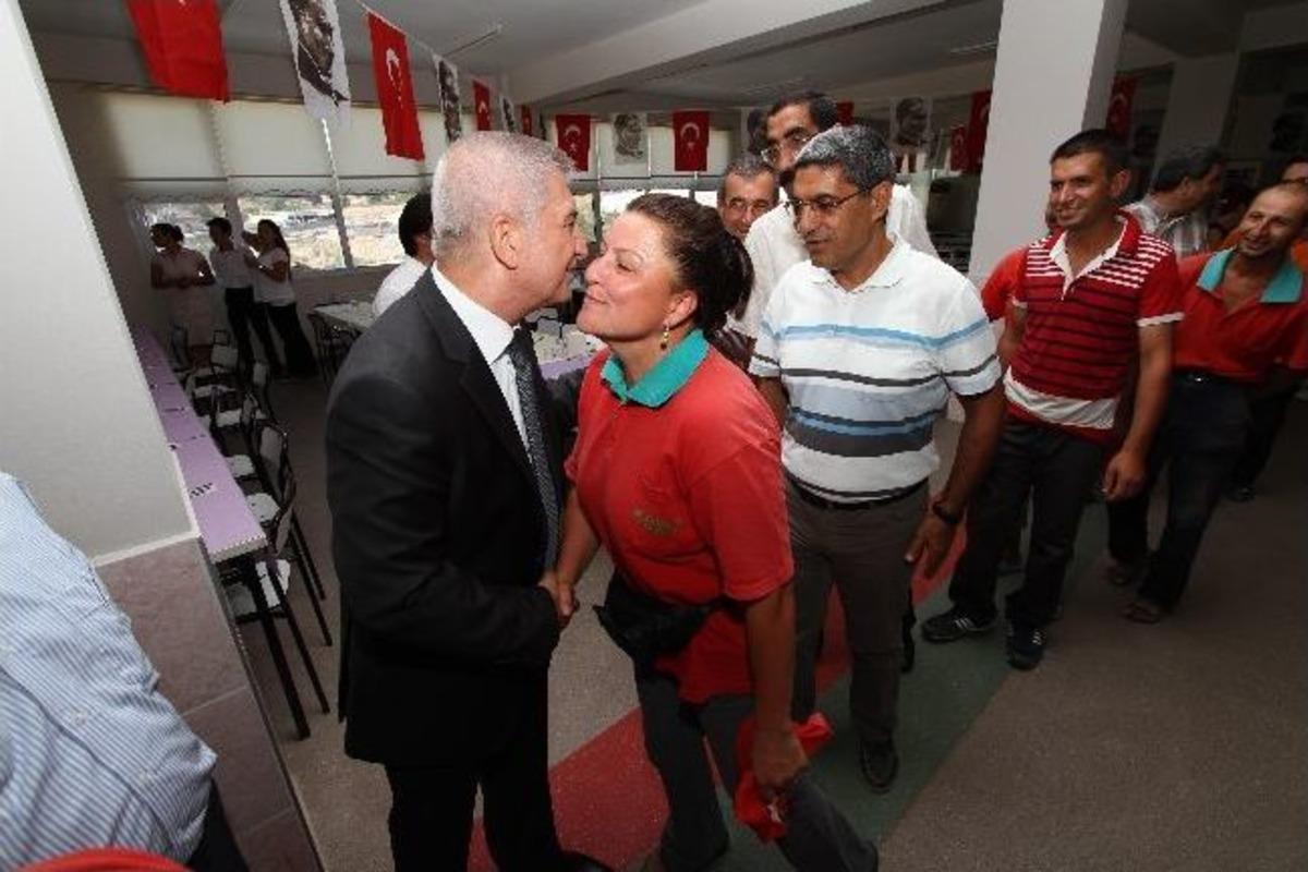 Başkan Durak Personeliyle Bayramlaştı