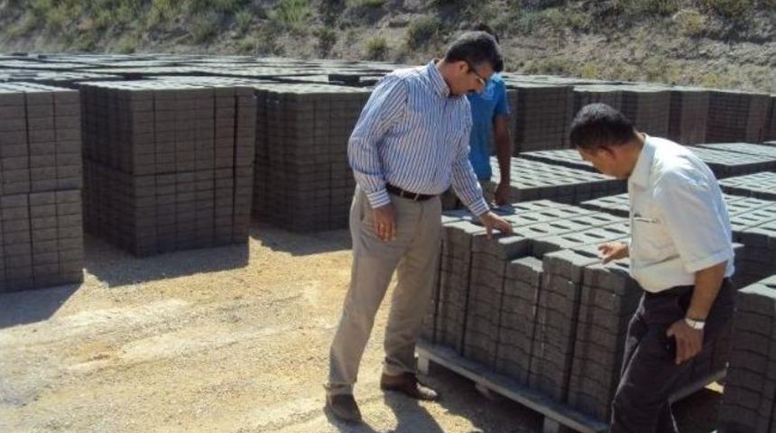 Amasya&rsquo;da 124 K&ouml;ye Kilitli Parke Taş Dağıtılacak