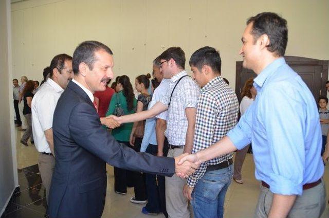 Mak&uuml; e Bayramlaşma 1