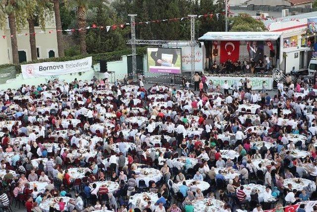 Bornova'da Büyük İftar Buluşması