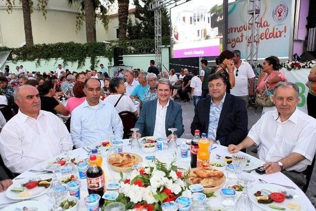 Bornova'da Büyük İftar Buluşması