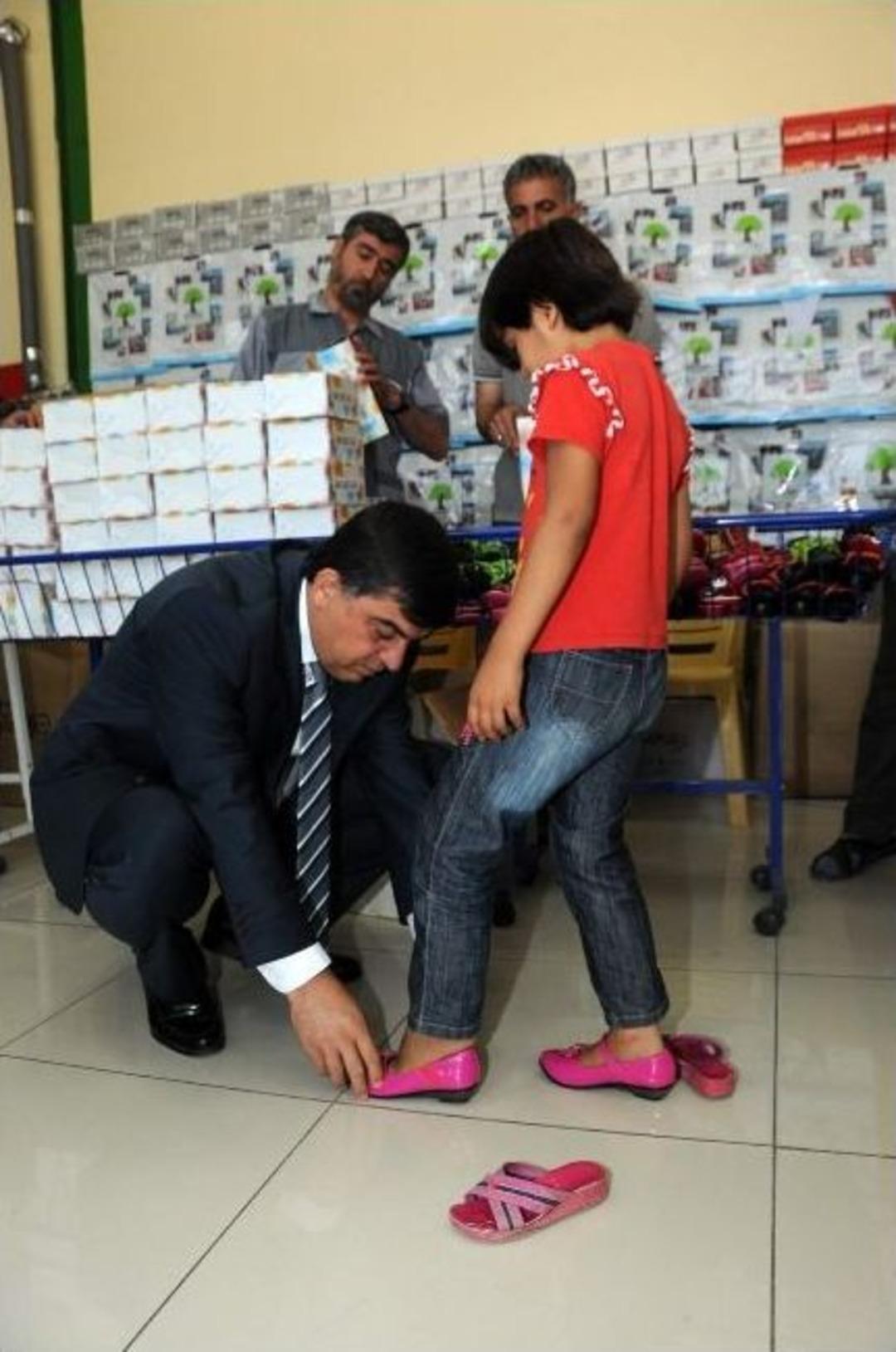 Şehitkamil Belediyesi Dar Gelirli Aileleri Unutmadı