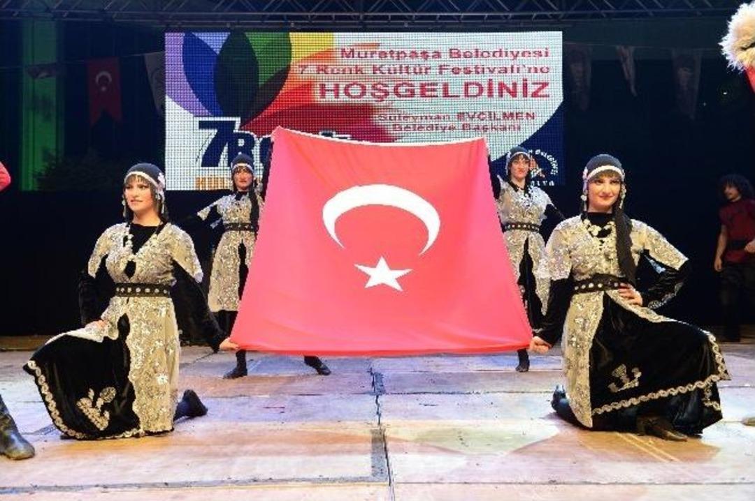 7 Renk Festivaline G&ouml;rkemli Kapanış