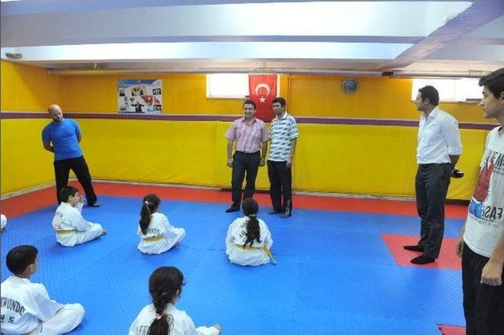 Başkan Vekili Bakıcı'dan Yaz Spor Okulu Öğrencilerine Hediye Top G3