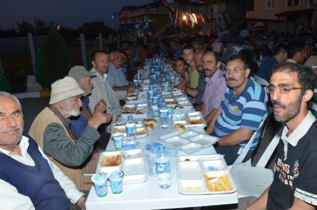 Kartepe&rsquo;de Dostluk Sofrası Yeşilkent&rsquo;te Kuruldu