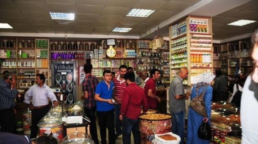 Baharat&ccedil;ılarda Bayram Bereketi