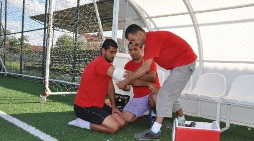 Kaleci Atay&rsquo;a Nazar Değdi