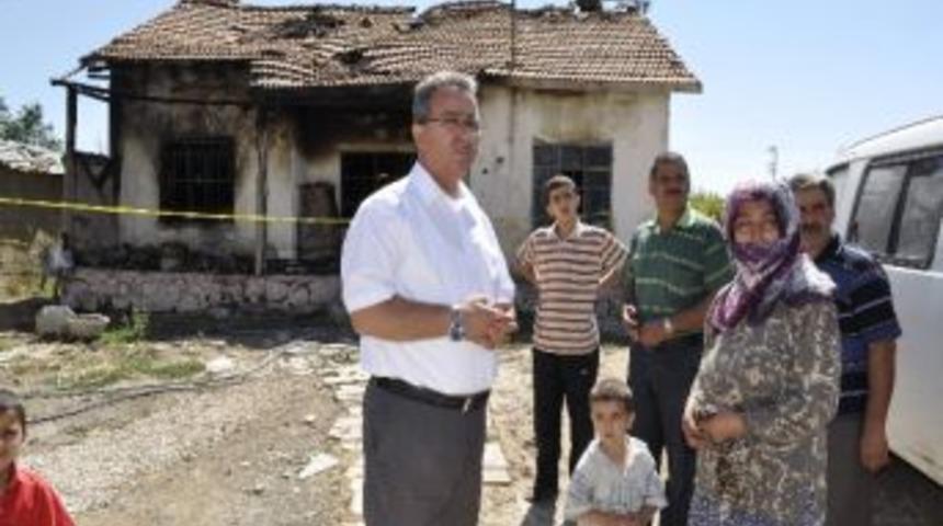 Evi Yanan Aileye Karatay Belediyesi Yardım Elini Uzattı