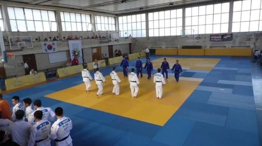 Esenboğa Olimpiyat 3.&rsquo;s&uuml; Oldu