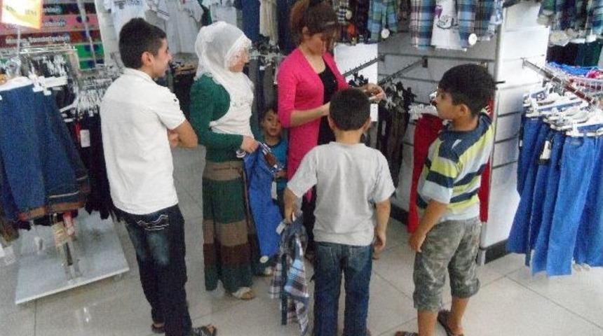 Cizre İl&ccedil;e Emniyet M&uuml;d&uuml;rl&uuml;ğ&uuml;'nden 30 Aileye Bayram Hediyesi