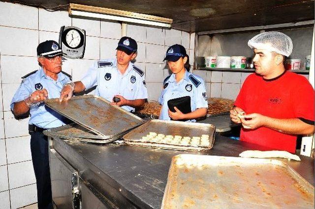 Şahinbey Zabıtasından Bayram Öncesi Şekerlemeci, Pasta Ve Tatlıcılara Sıkı Denetim