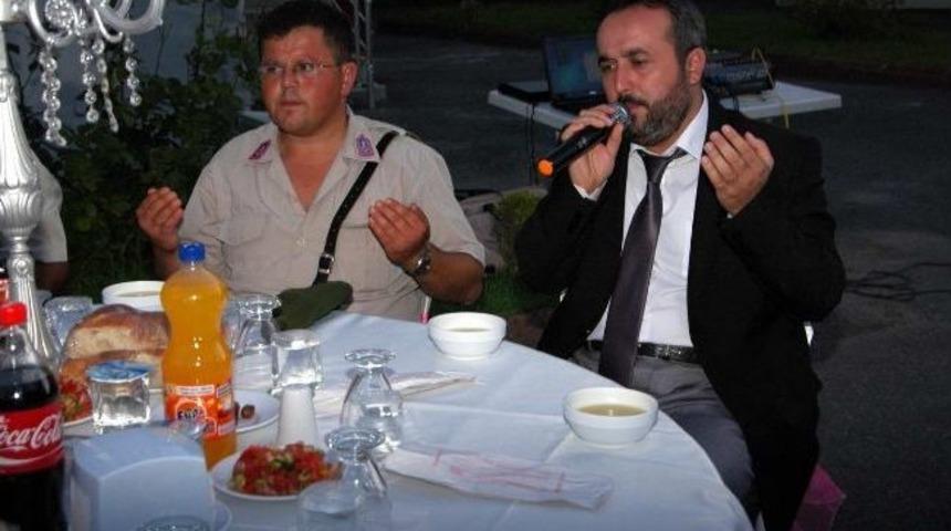 Mehmet İspiroğlu İftarını Mehmet&ccedil;ikle Birlikte Yaptı