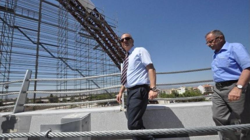 Başkan Erg&uuml;n Alpaslan T&uuml;rkeş K&ouml;pr&uuml;l&uuml; Kavşağı'nı İnceledi