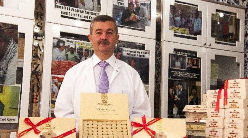 Bayramda Şeker Ve &Ccedil;ikolata Yerine Badem Ezmesi